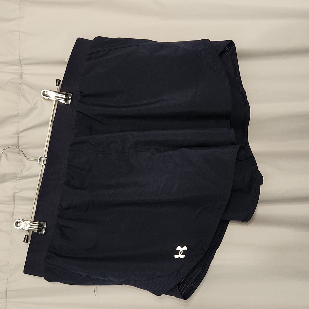 Running shorts